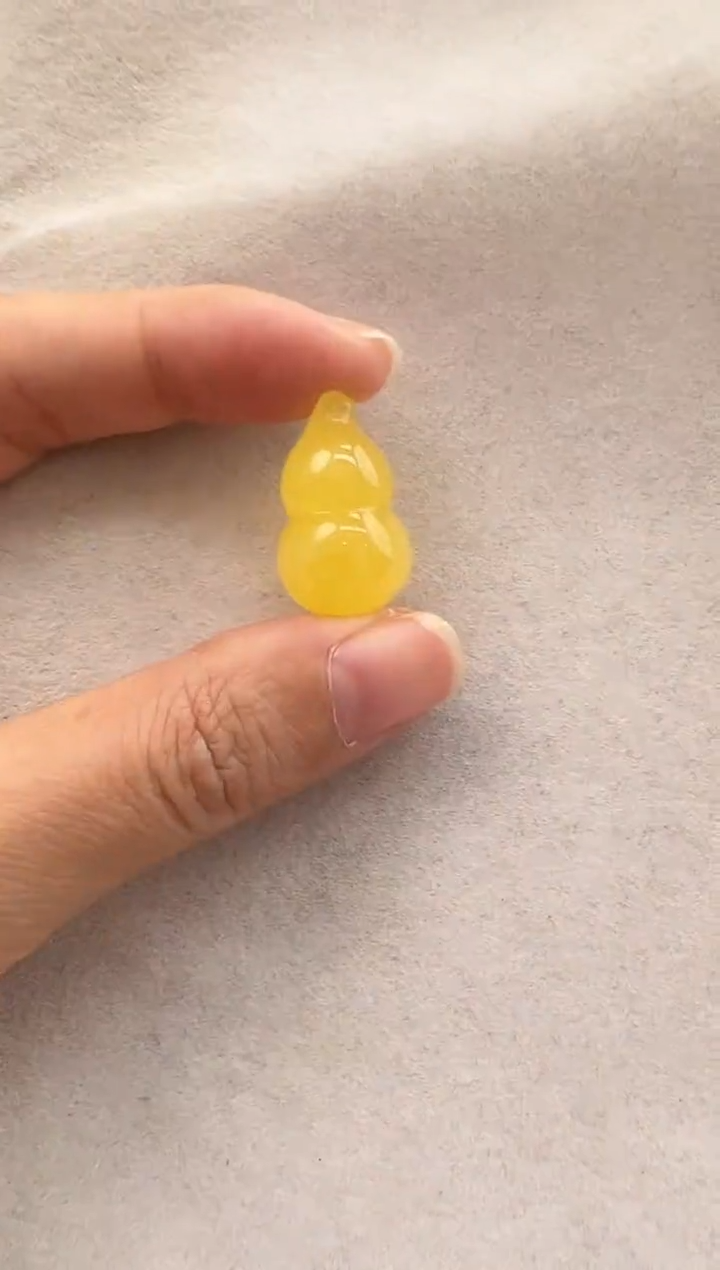 【闪购商品】琥珀裸石未镶嵌10113078-吊坠