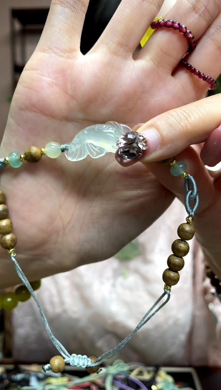 岫玉未镶嵌手牌多样性发货其中发一