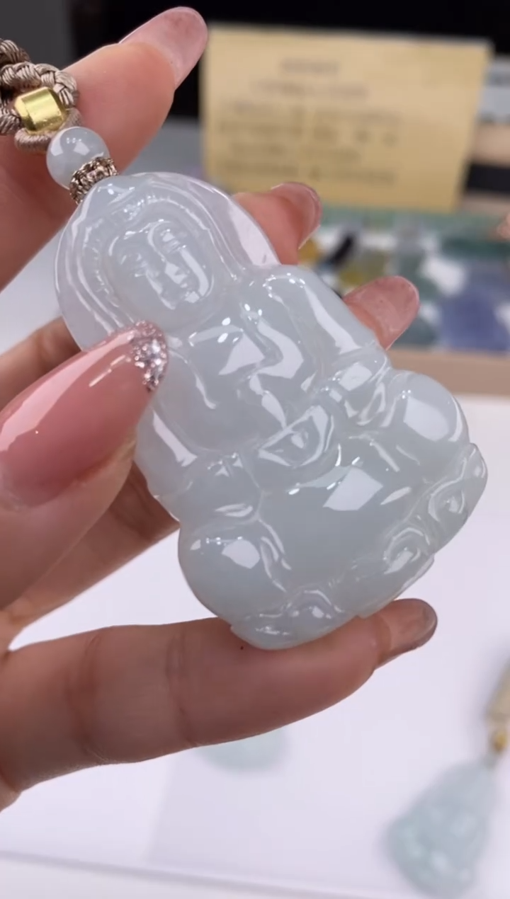 【闪购商品】翡翠吊坠(赠链)未镶嵌25743/多样性发起一