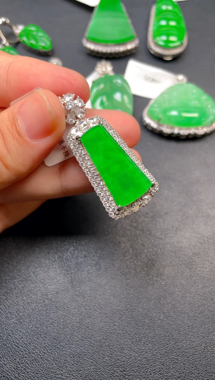 吊坠(不含链)银S925镶嵌翡翠吊坠