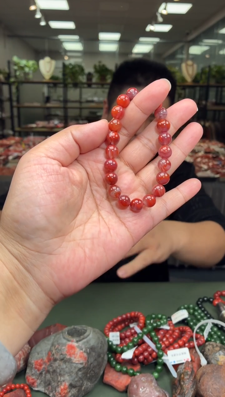 未镶嵌手串南红玛瑙单圈手串一条约9mm多样性发货