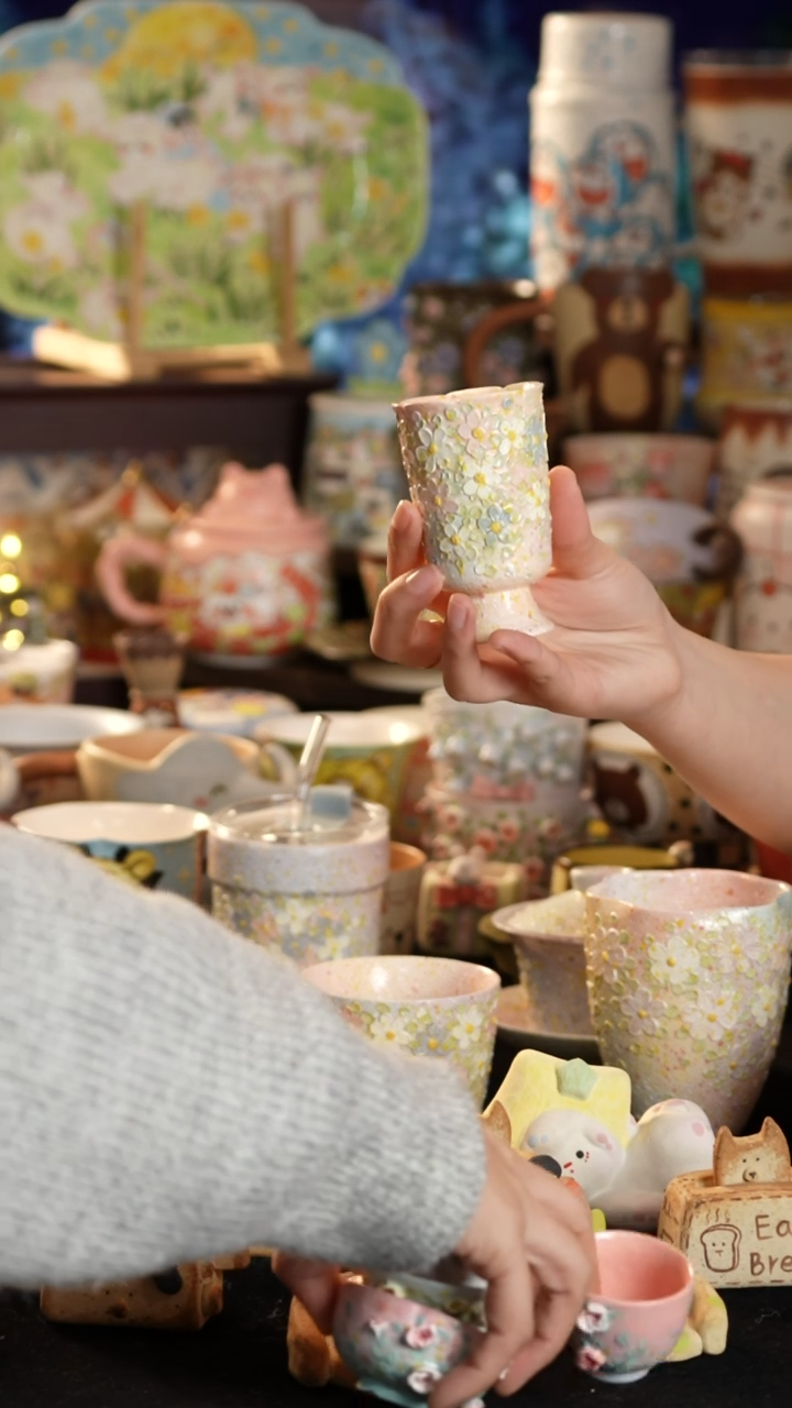 其他陶那****熊景德镇釉下彩手绘设计师款陶瓷