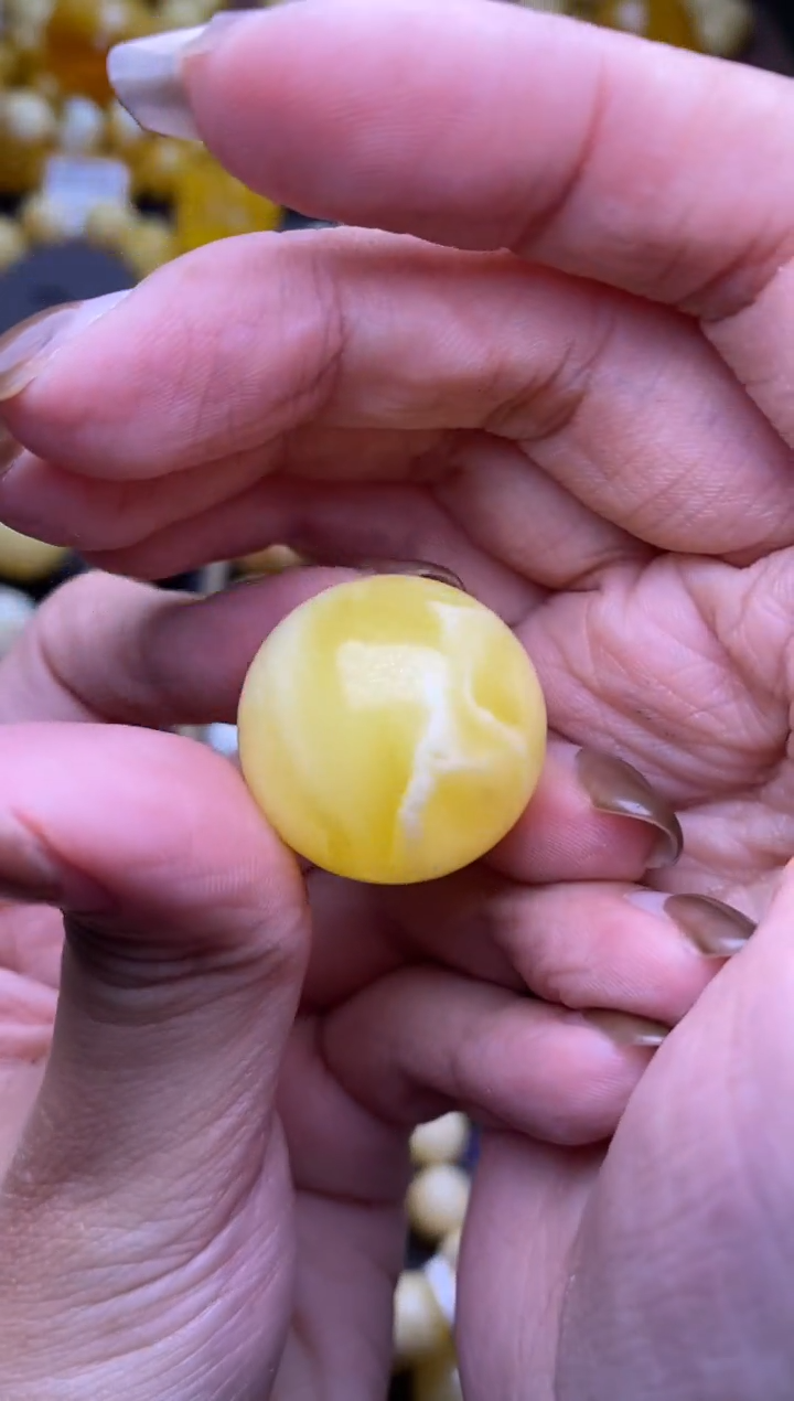 【闪购商品】琥珀裸石未镶嵌 大小姐珠宝严选102