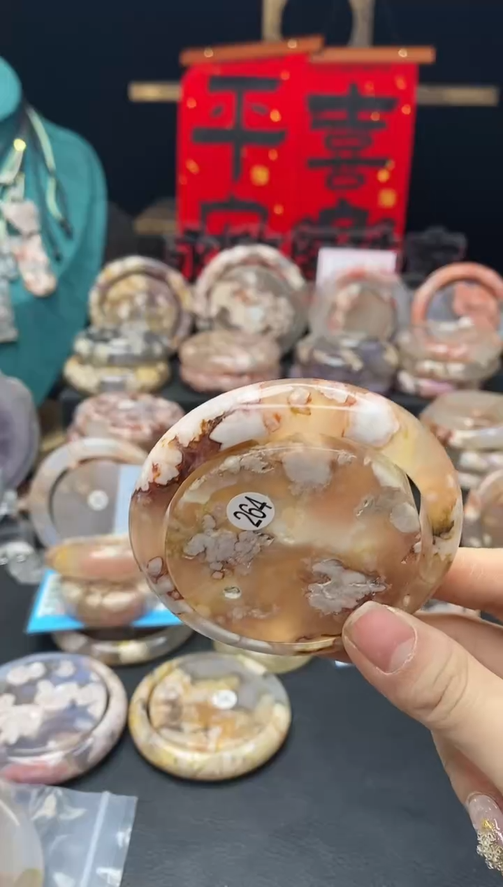 【闪购商品】石英质玉手镯（圆镯）未镶嵌59