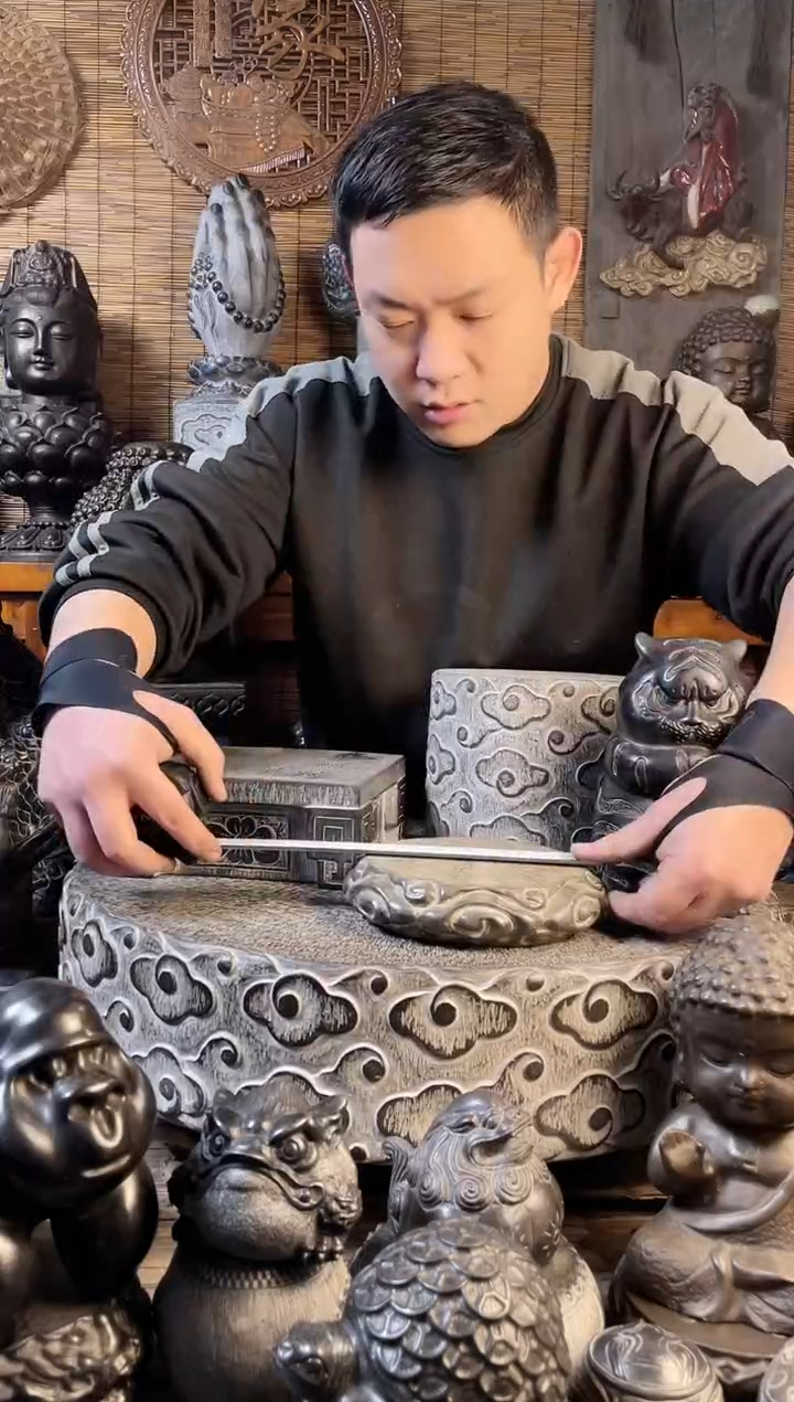 【闪购商品】18祥云鼓天然青石雕刻