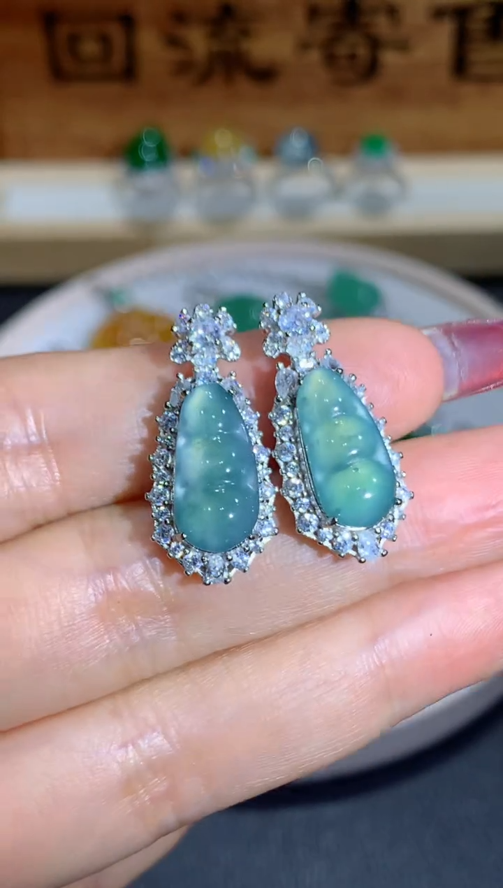 【闪购商品】翡翠颈饰未镶嵌多人多样性随机发货1件