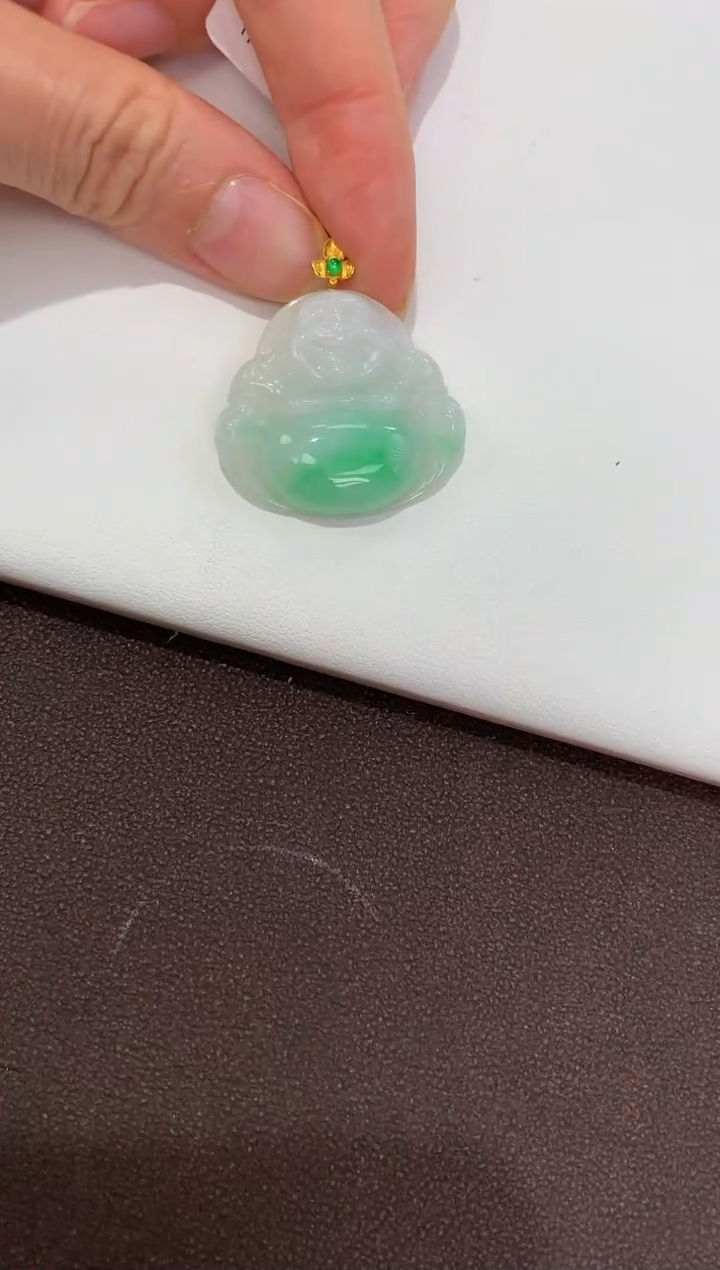 翡翠18K金镶嵌颈饰天然缅甸a货翡翠
