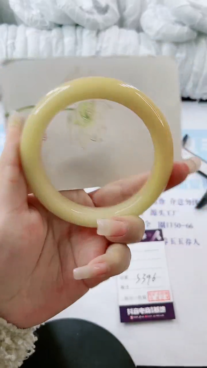 【闪购商品】石英质玉手镯未镶嵌多样性发货S396-64