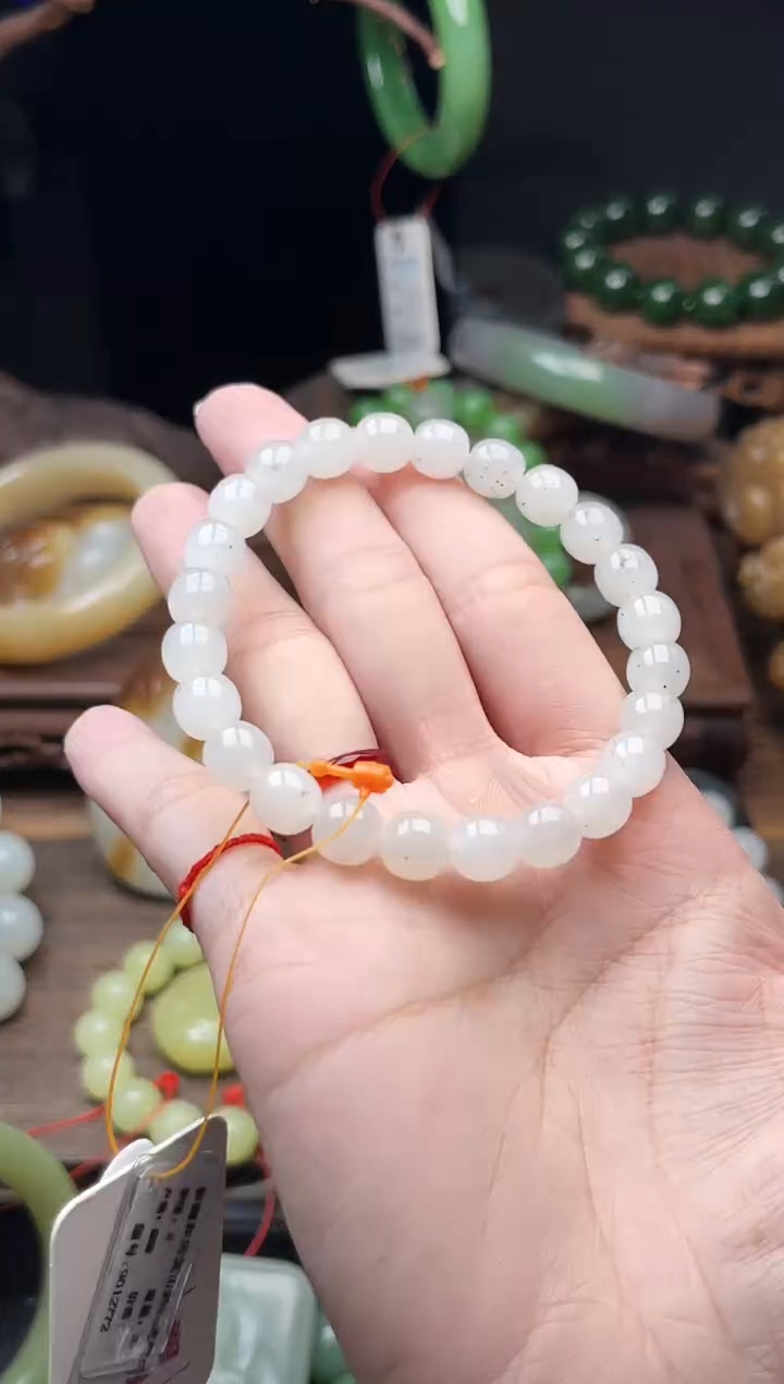 手串未镶嵌和田玉卡8新疆黑山 老型9012772