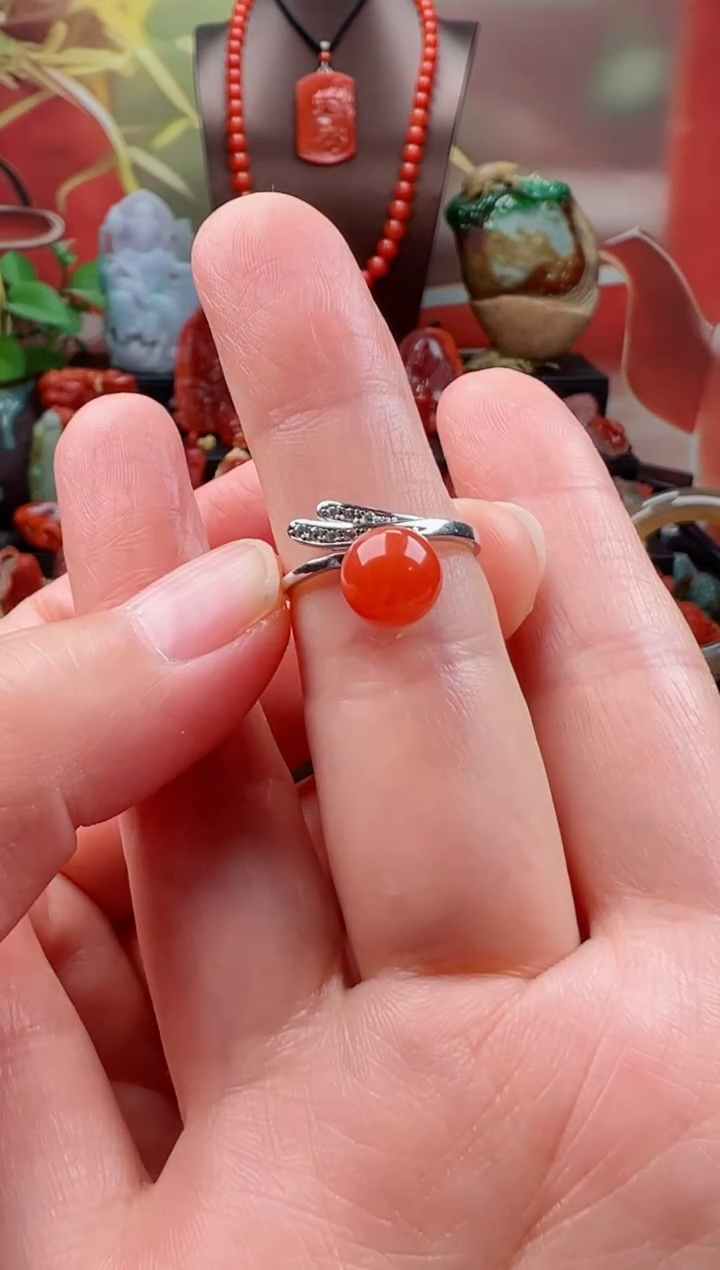 银S925镶嵌戒指南红玛瑙戒指
