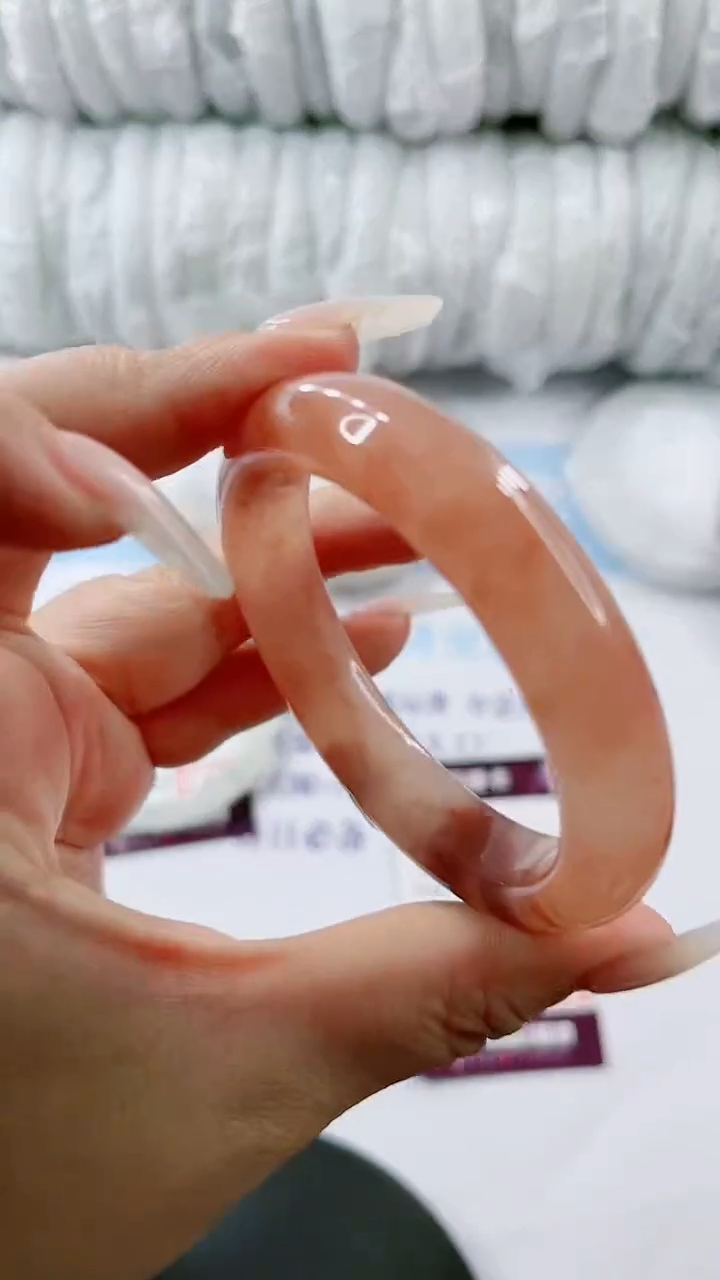 【闪购商品】石英质玉手镯未镶嵌多样性发货L374