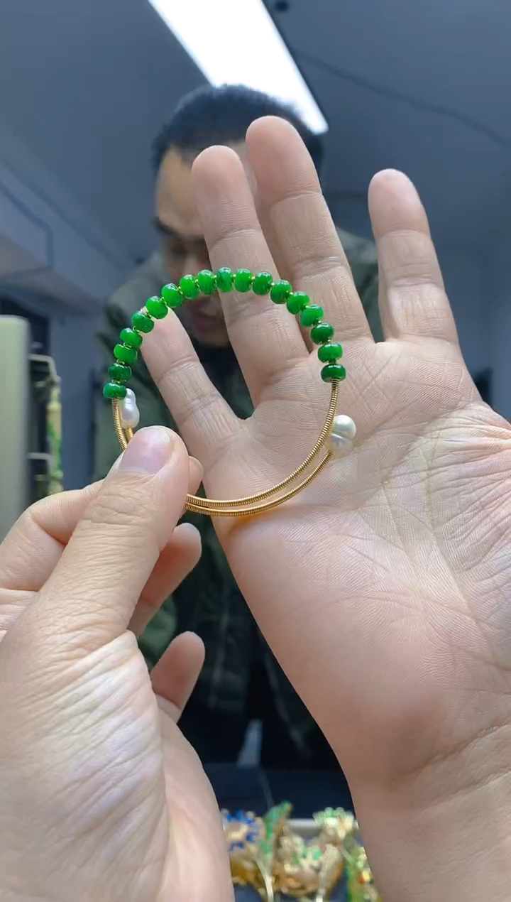 【闪购商品】翡翠耳饰合金329翡翠手镯
