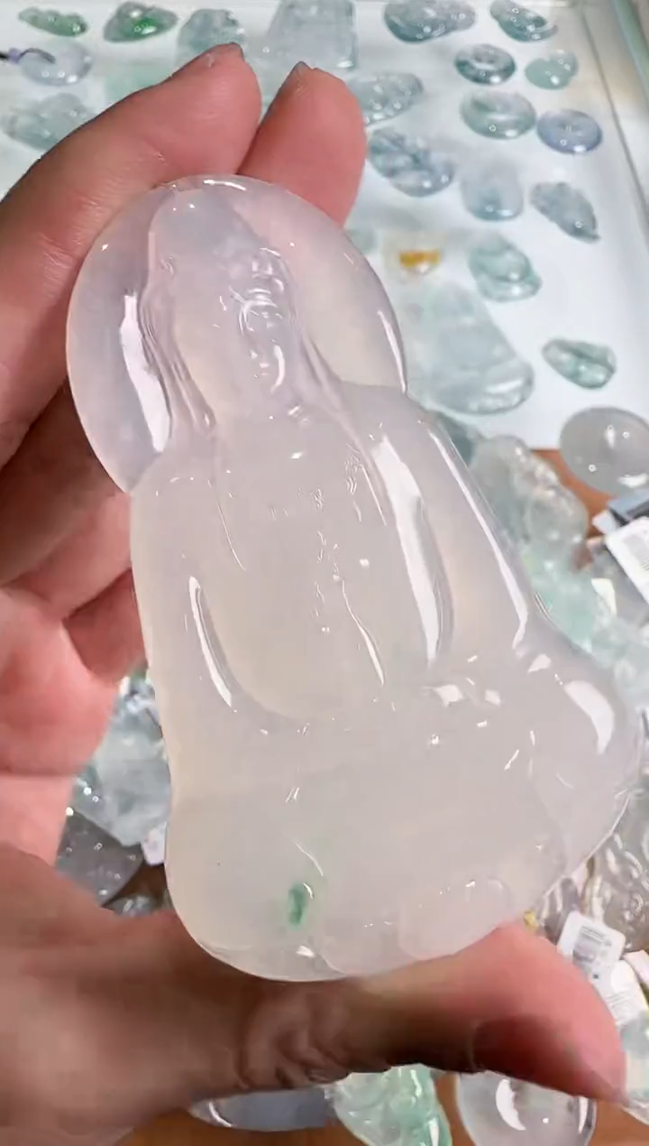 【闪购商品】翡翠吊坠(不含链)未镶嵌··