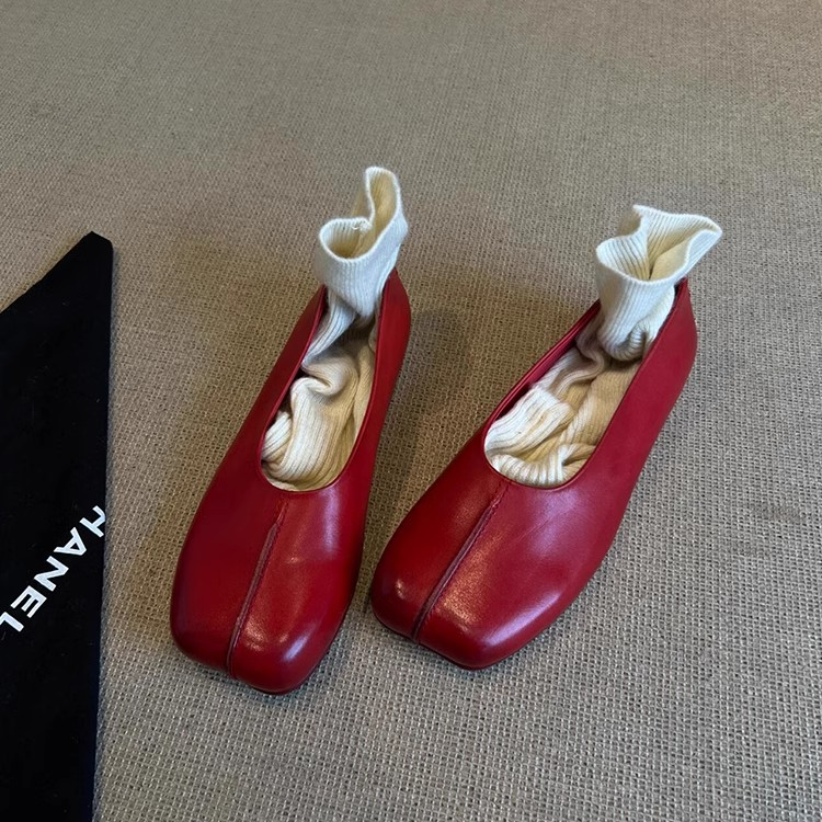 2025新款春季复古简约方头浅口单鞋舒适平底百搭女鞋软底豆豆鞋女