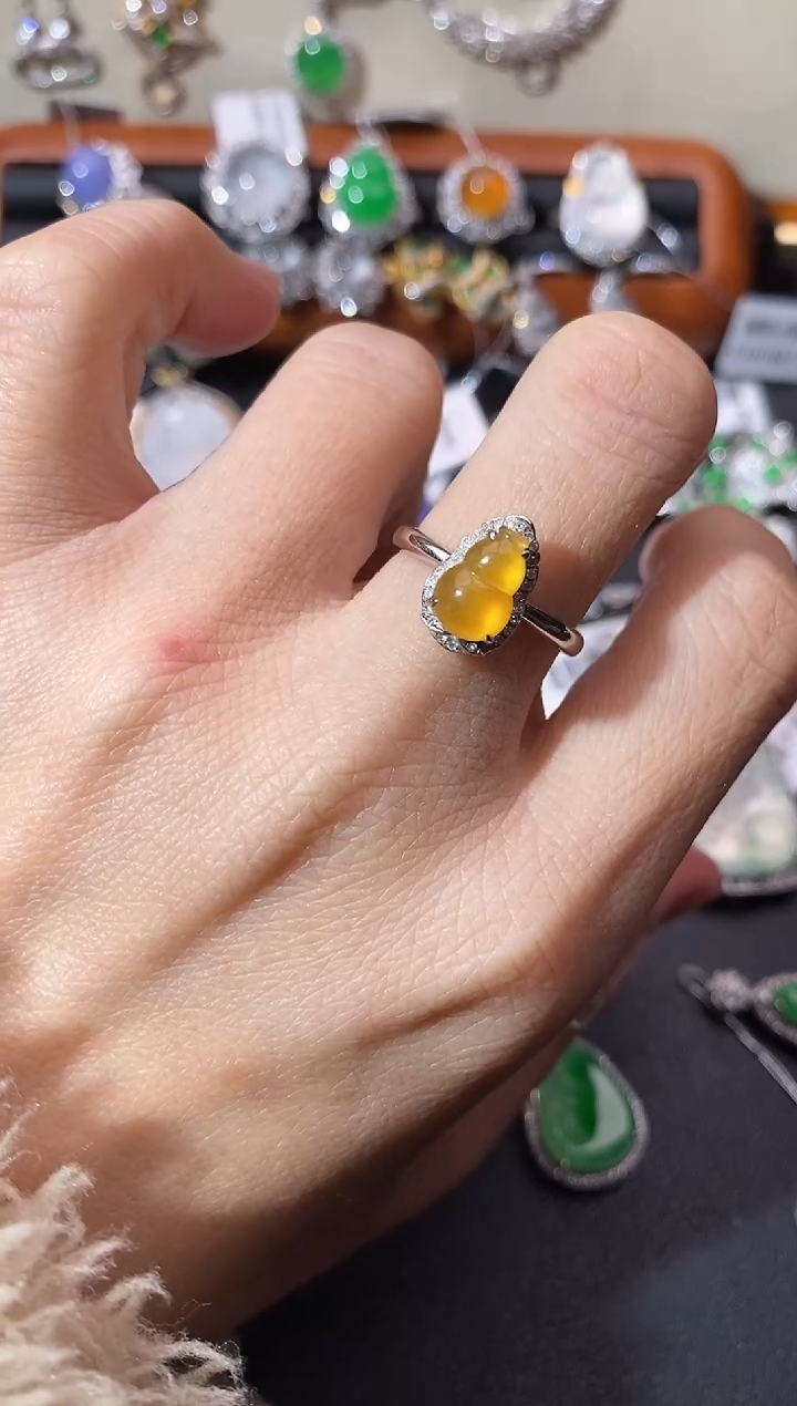 【闪购商品】翡翠戒指18K金镶嵌戒指