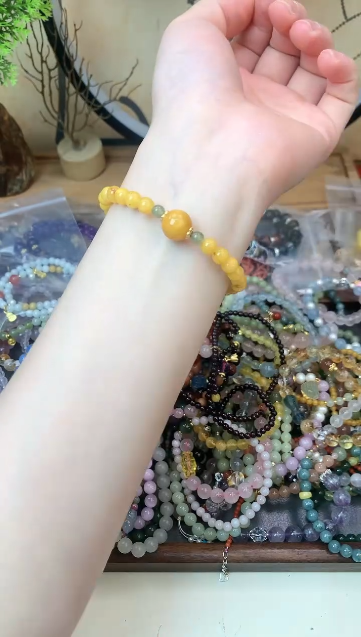 【闪购商品】蜜蜡手链未镶嵌185手串