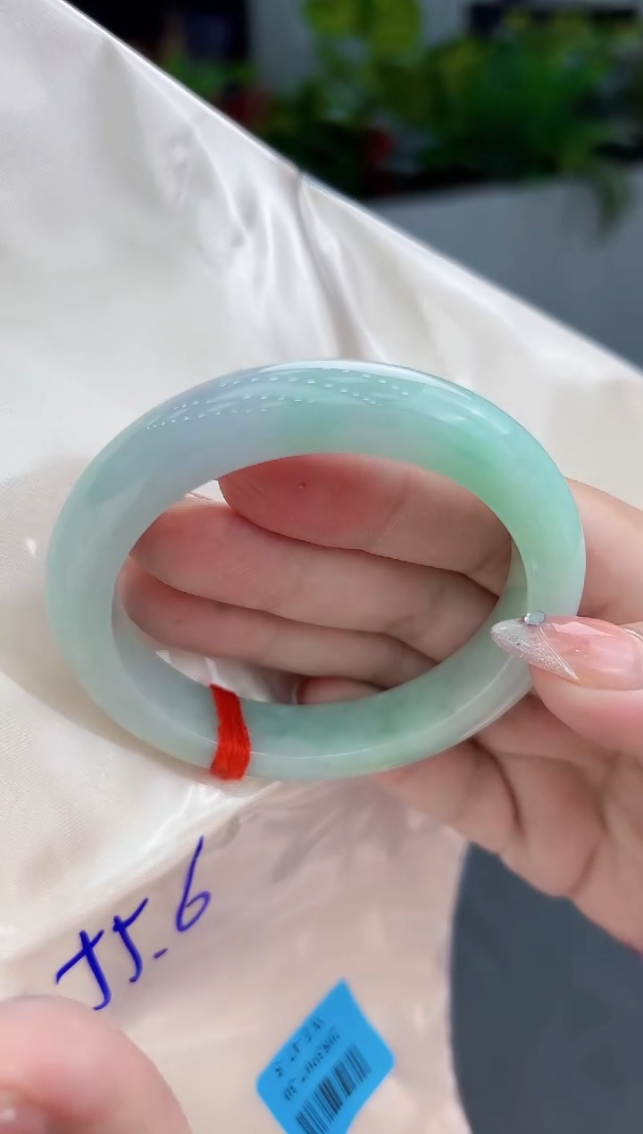 【闪购商品】翡翠手镯未镶嵌翡翠手镯