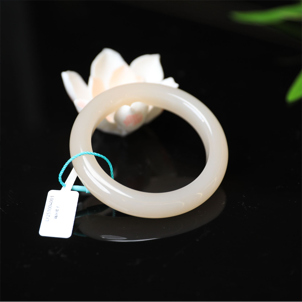 【潮生珠宝】·臻品·和田玉熟藕粉老坑老料正装手镯