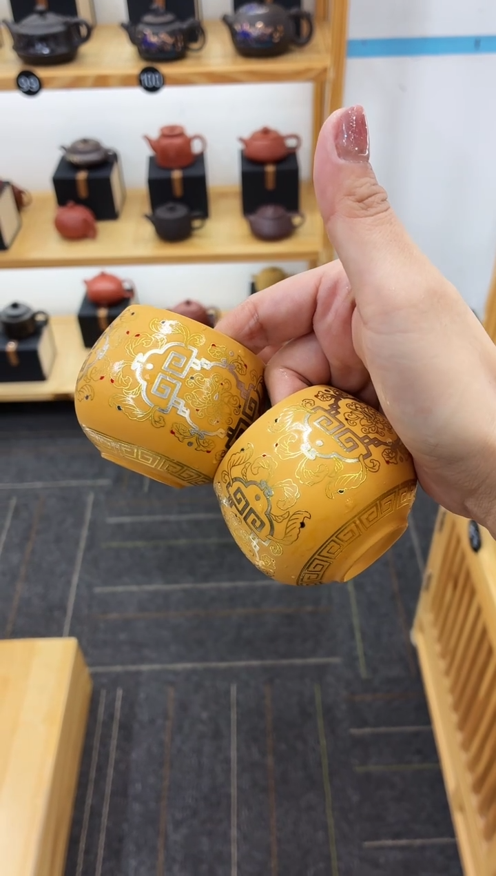 茶杯紫砂珐琅彩黄段杯（两个）