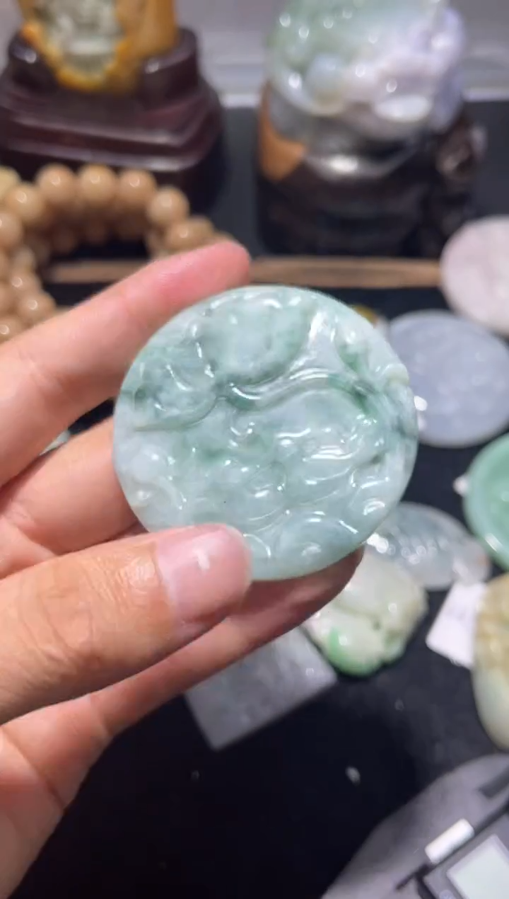 【闪购商品】翡翠颈饰未镶嵌00019316