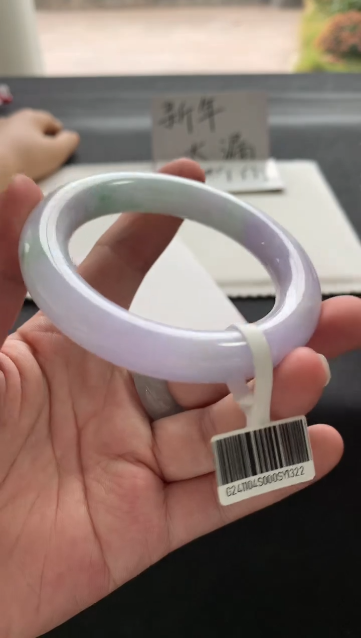 【闪购商品】翡翠手镯未镶嵌58圆条买断Y1322