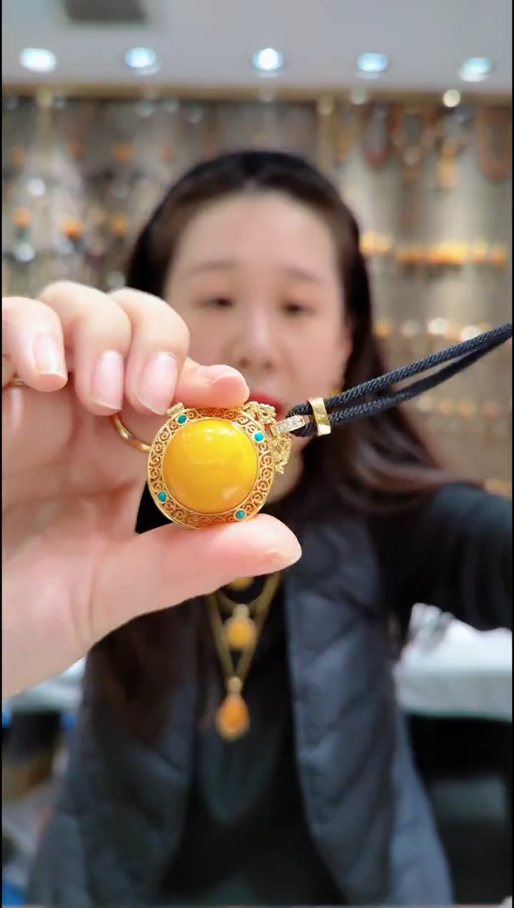 蜜蜡银S925镀金镶嵌珠宝奇石﹣A508蜜蜡吊坠