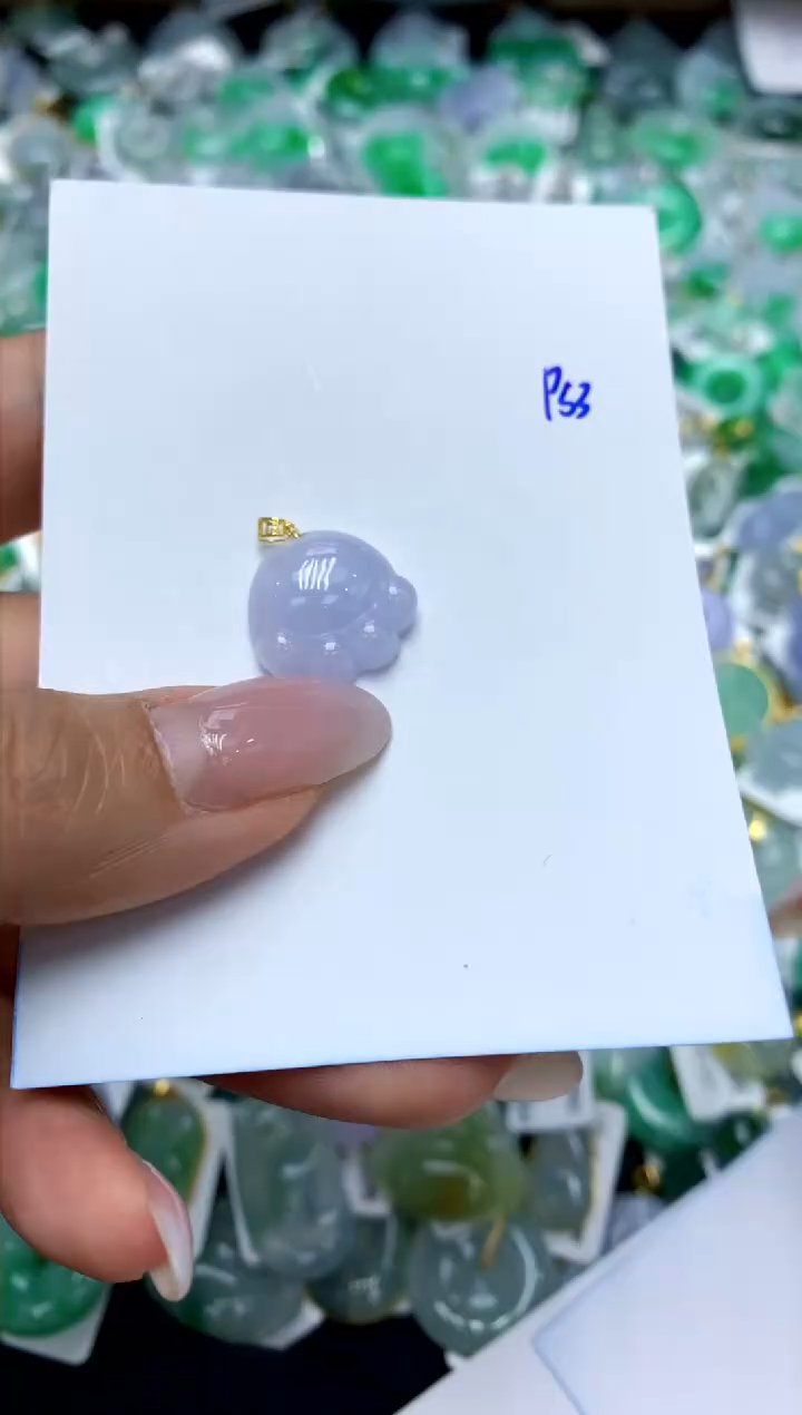 翡翠18K金镶嵌颈饰11111111111111