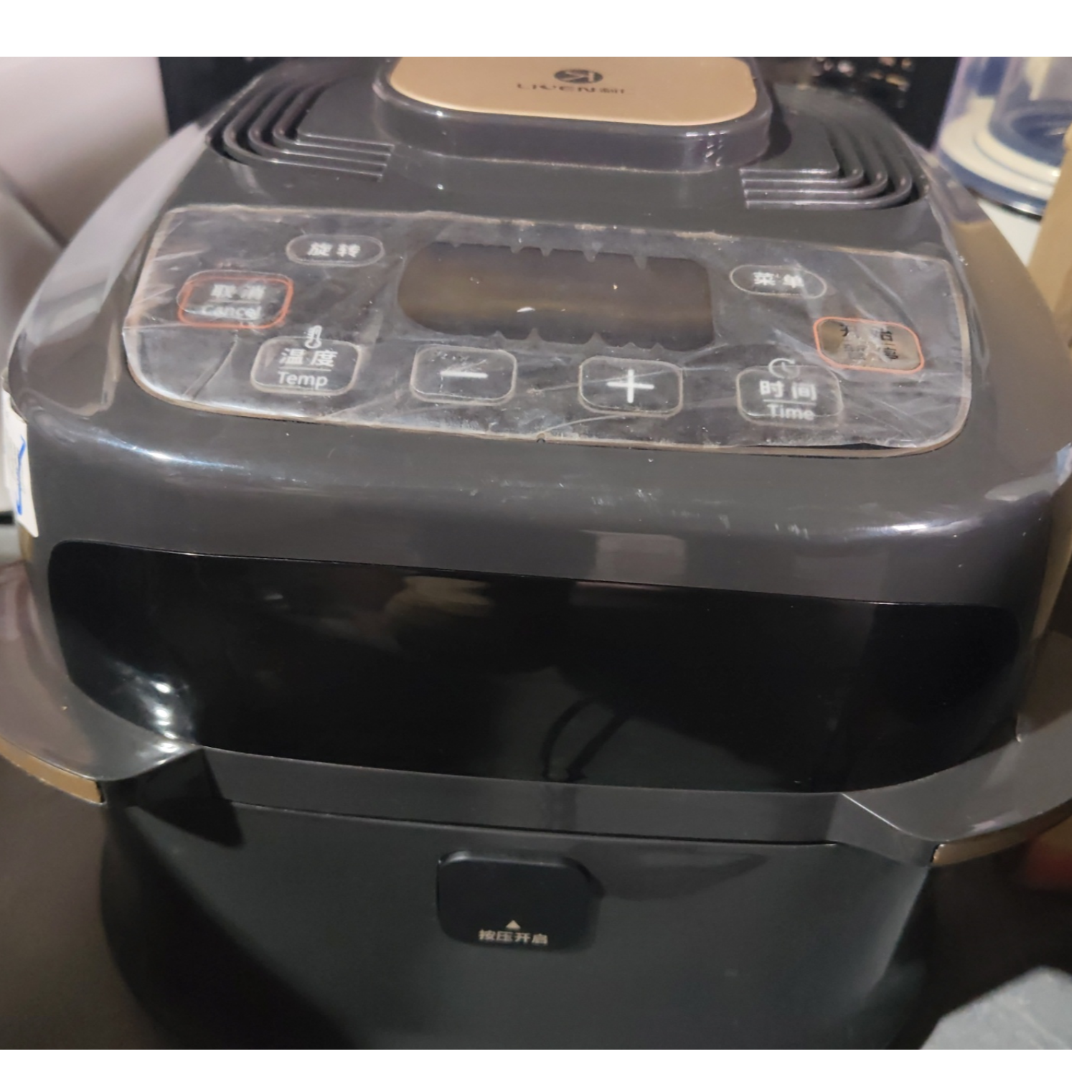 8新 LIVEN/利仁 武汉仓空气炸锅轻微划痕功能完好