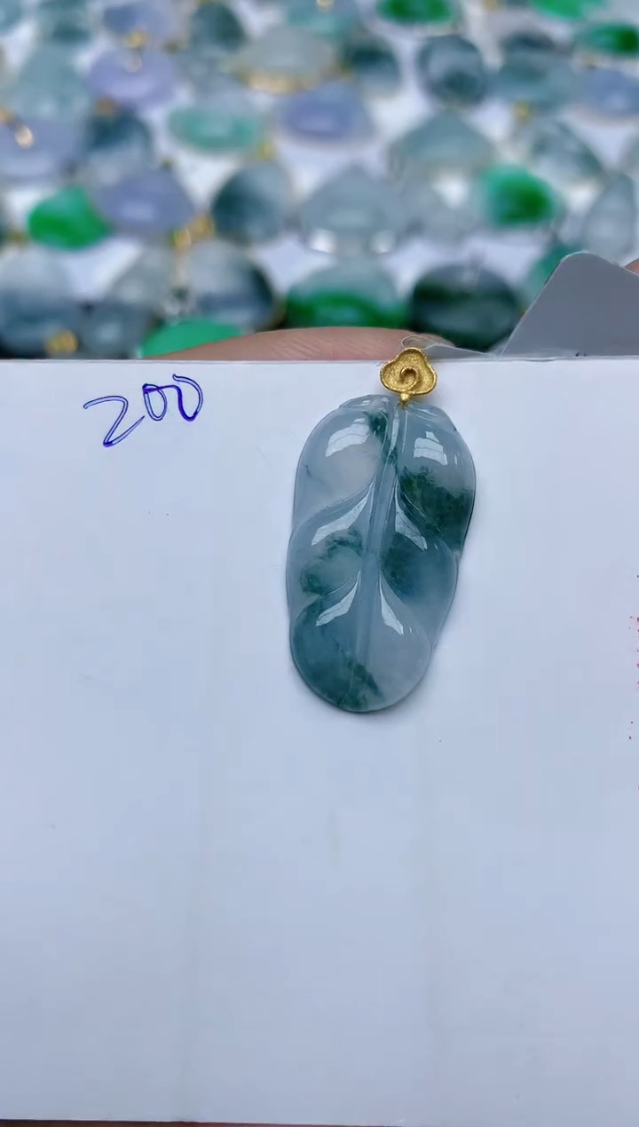 【闪购商品】翡翠颈饰18K金镶嵌天然翡翠A货    