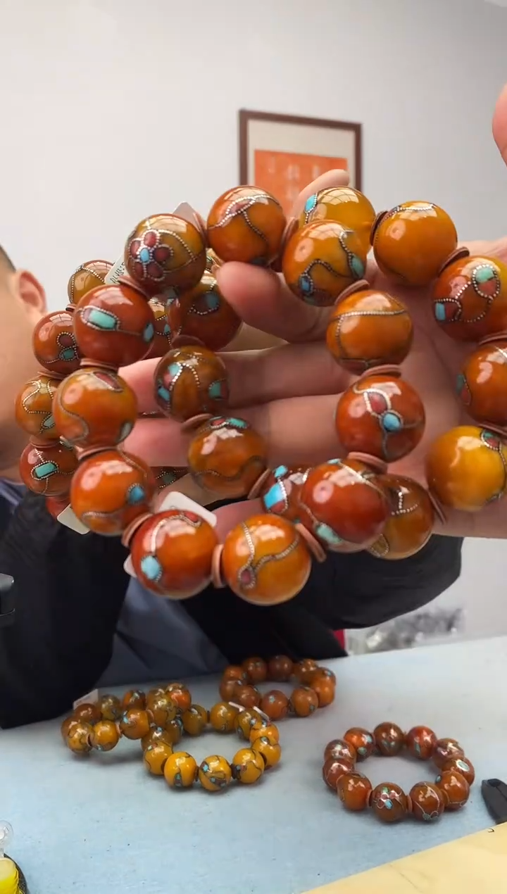 琥珀未镶嵌珠宝奇石假一罚十，多样性发一件079