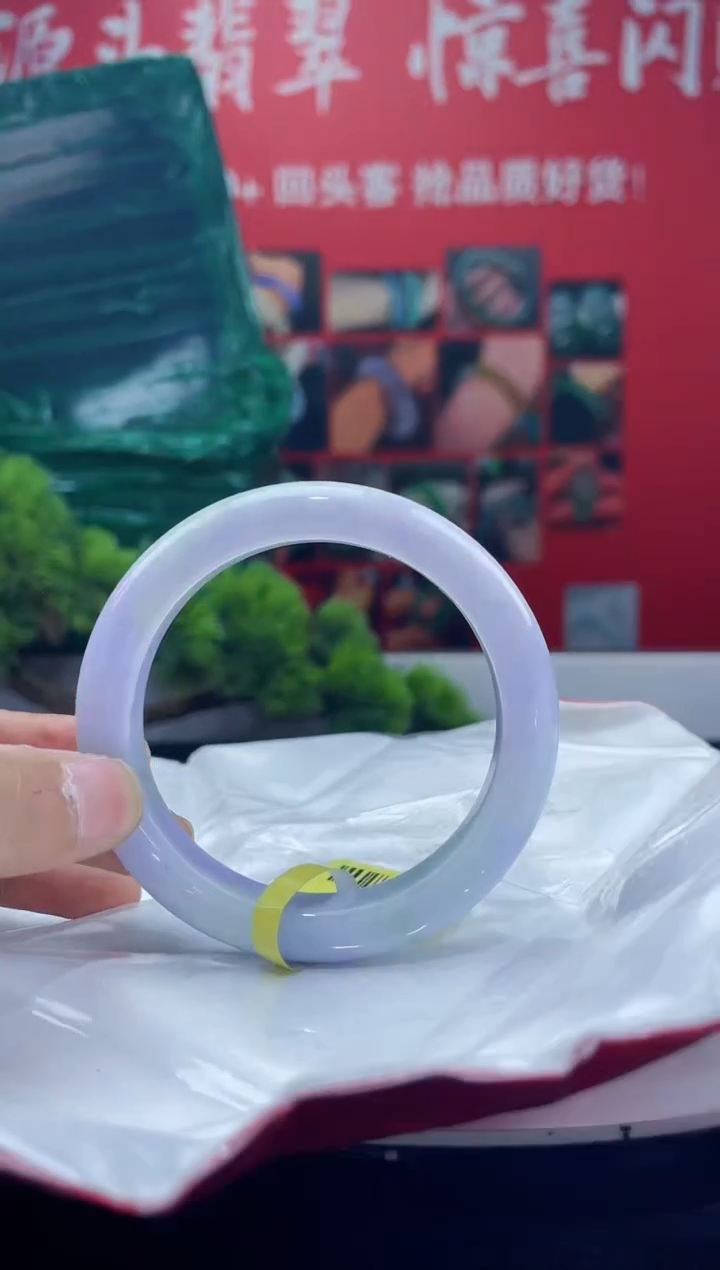 翡翠手镯未镶嵌手镯4