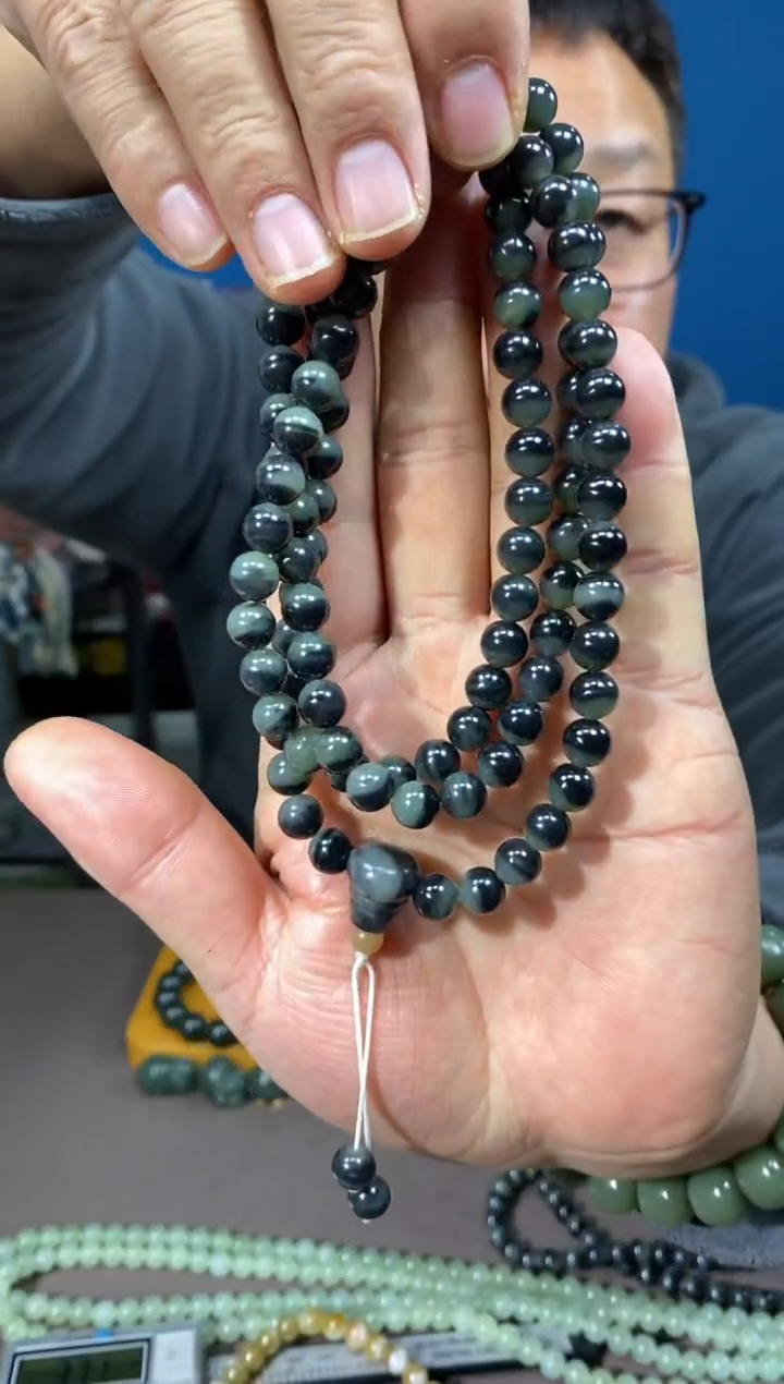 颈饰未镶嵌和田玉颜色多样性发货拍一发一