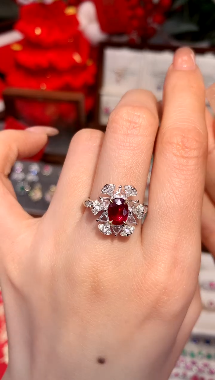 【闪购商品】红宝石戒指18K金镶嵌1.02ct/天然宝石/七天无理由