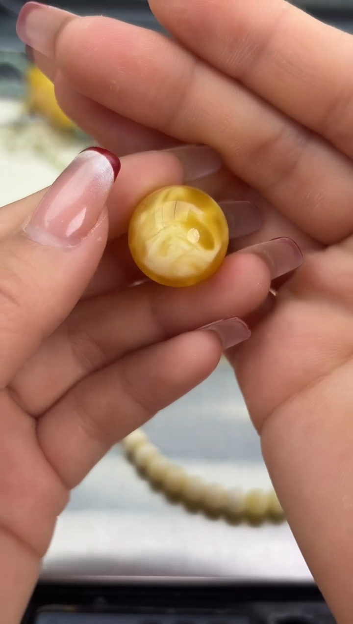 【闪购商品】琥珀裸石未镶嵌蜜蜡单珠