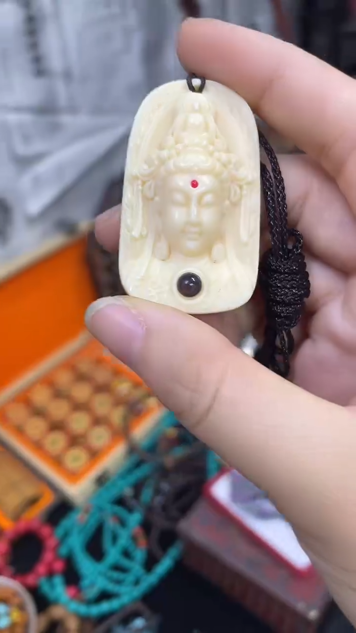 摆件主播推荐如图所示  