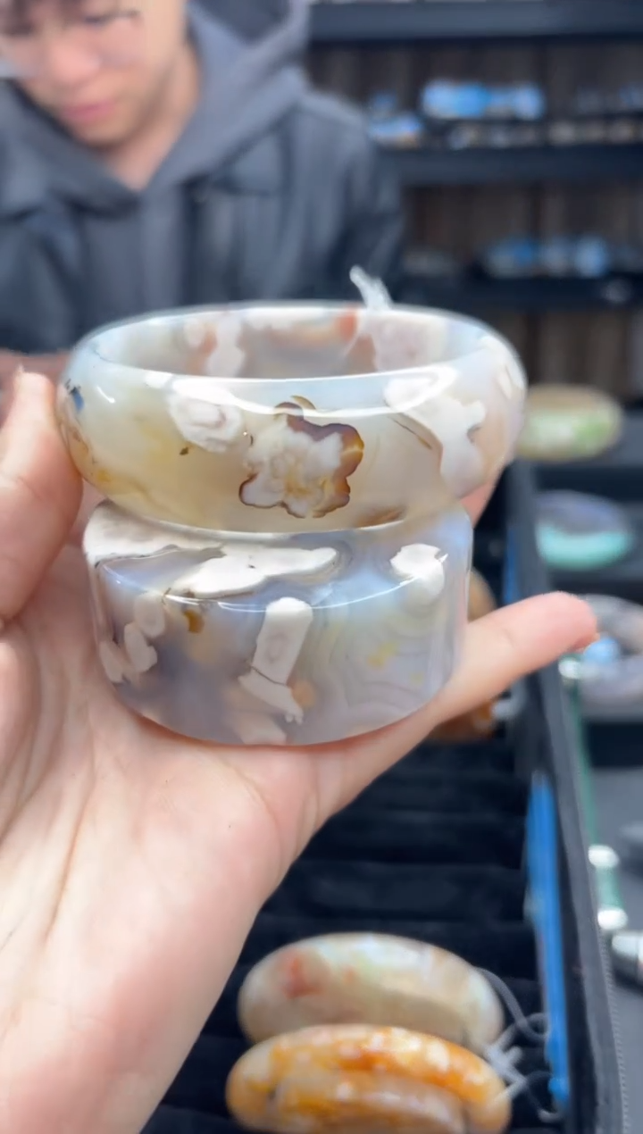 【闪购商品】石英质玉手镯未镶嵌254（64圈赠送镯心）