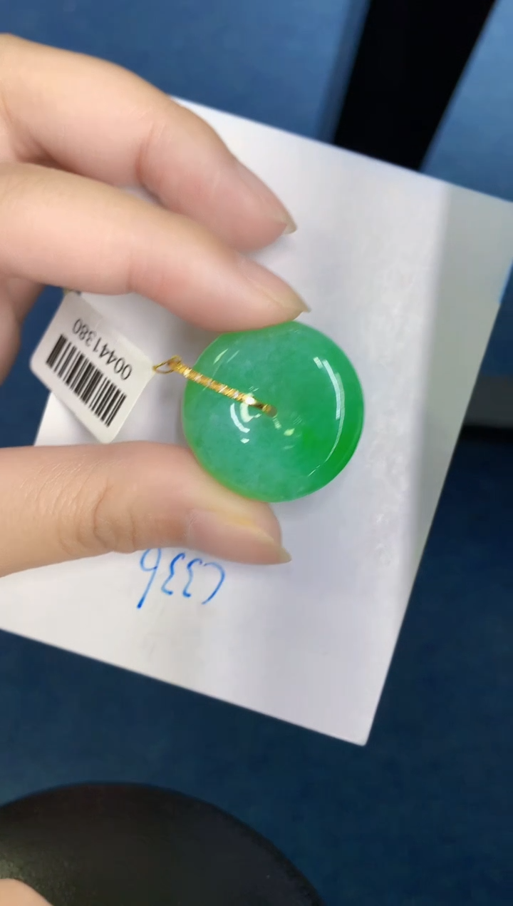 翡翠18K金镶嵌颈饰000000000