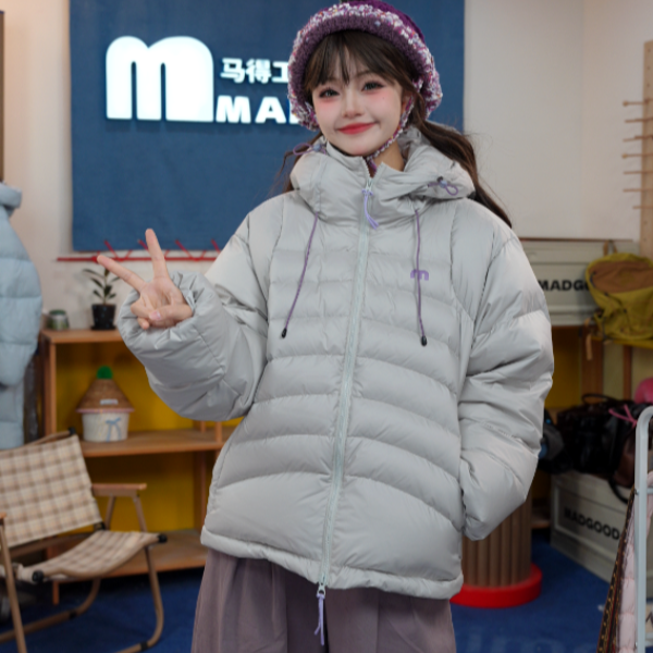 【高充绒】马得工地日系极寒高克重撞色连帽羽绒服MDGDWT142365