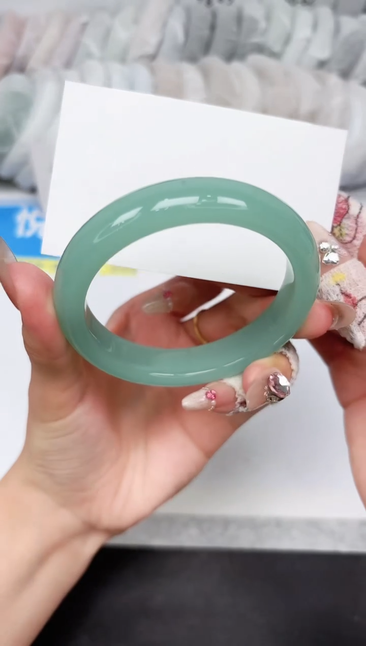 石英质玉手镯未镶嵌40-58.3