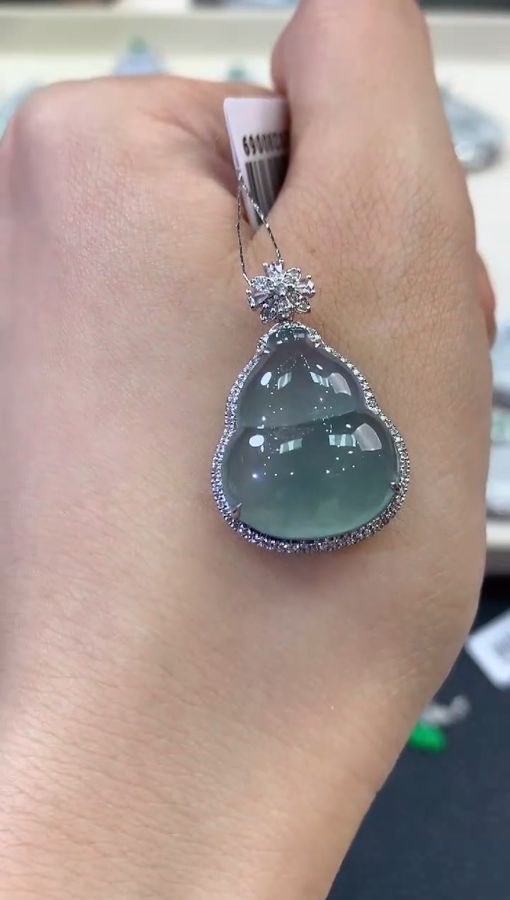 【闪购商品】翡翠吊坠(不含链)18K金镶嵌a46