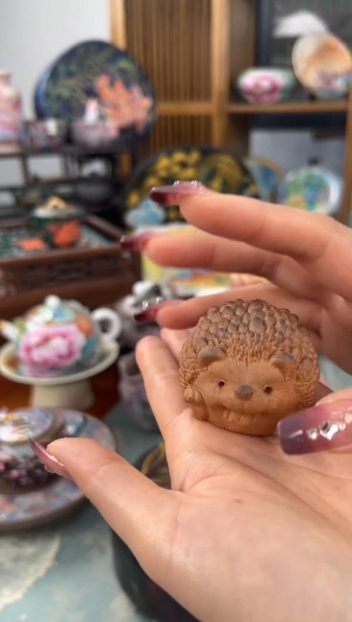 【闪购商品】粗陶小刺猬茶宠摆件