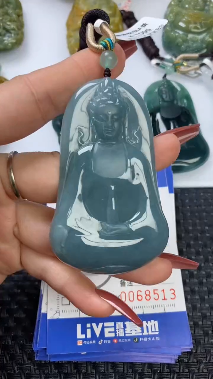 【闪购商品】翡翠颈饰未镶嵌11111111111111111