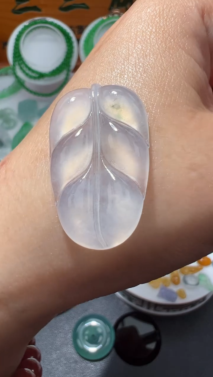 【闪购商品】定制翡翠未镶嵌32.9*19.6*4.3叶子
