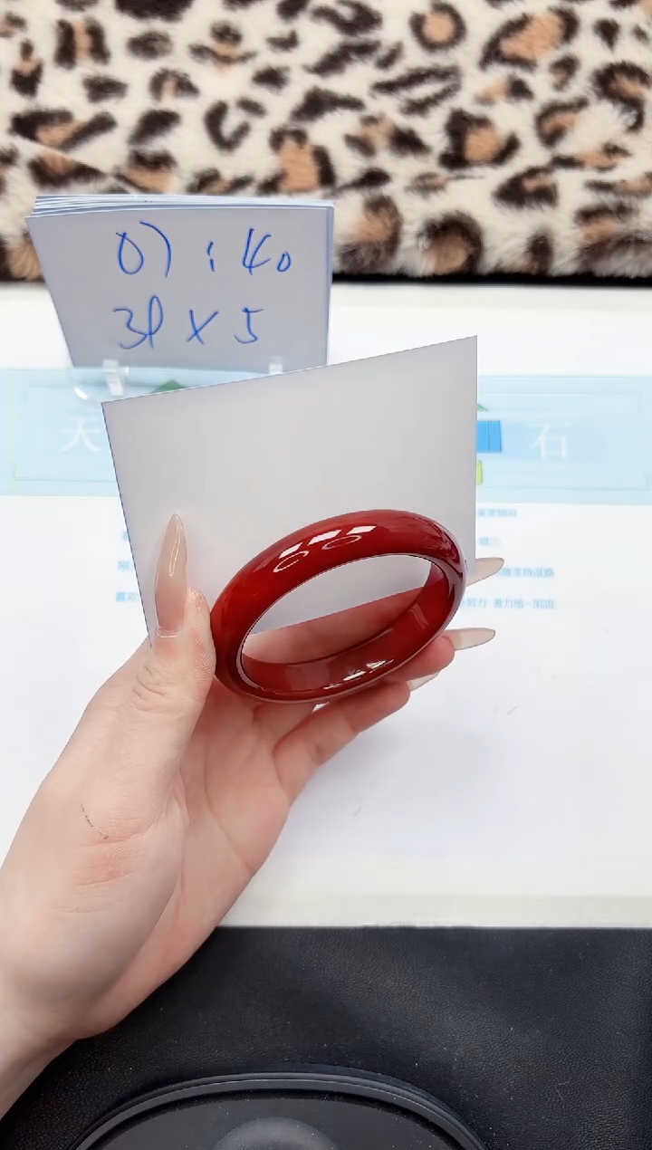 【闪购商品】石英质玉手镯未镶嵌215-54.1