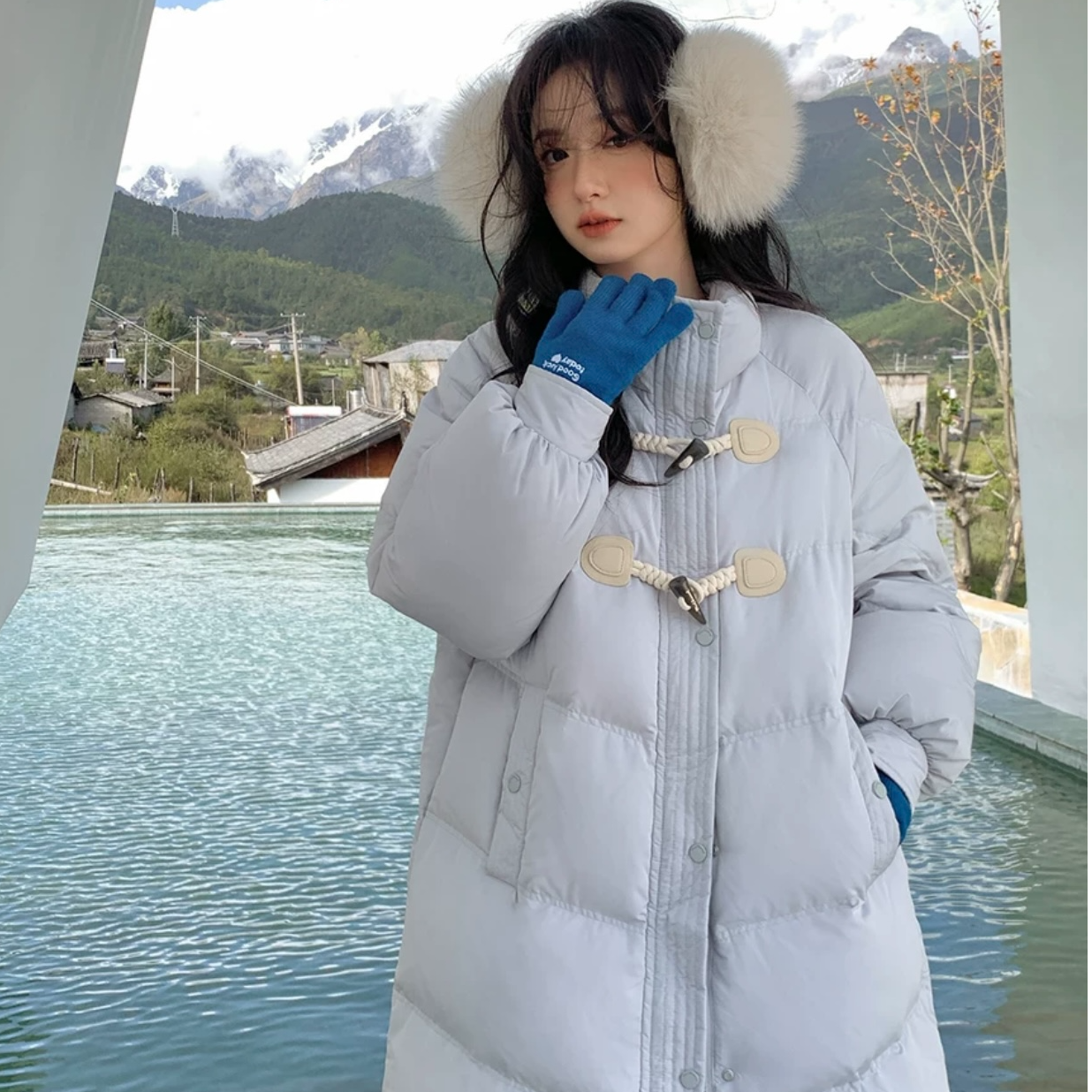 【嘻嘻专属】2025年奶呼呼牛角扣羽绒服女韩版冬季长款加厚外套学生