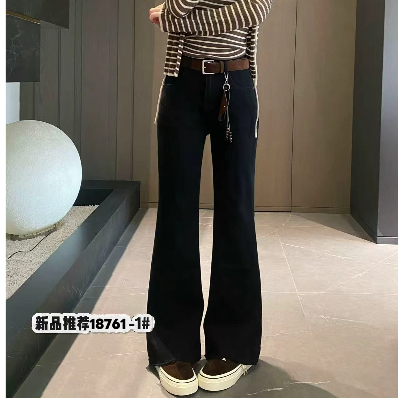 妮子严选“倩小妞”新款冬季加绒加厚微喇时尚百搭牛仔裤18761