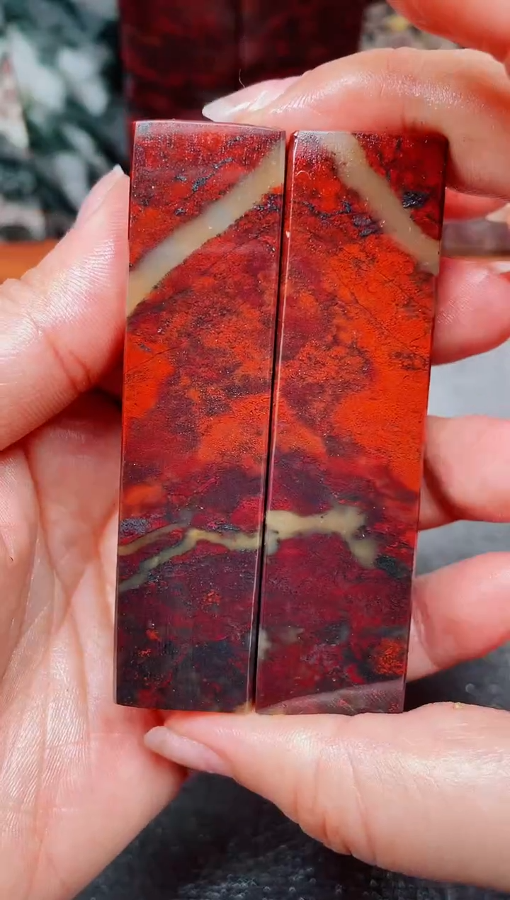 玉桂林鸡血玉素对章4