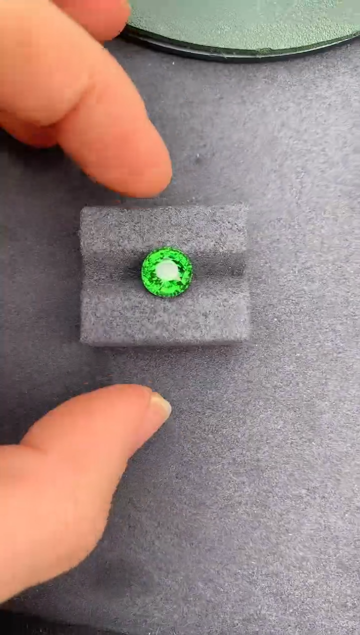 【闪购商品】碧玺裸石未镶嵌3ct绿碧玺