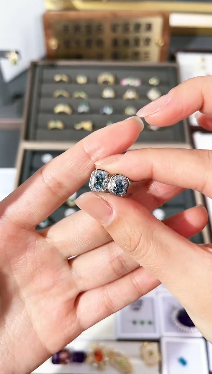 【闪购商品】海蓝宝石耳坠银S925镶嵌q006