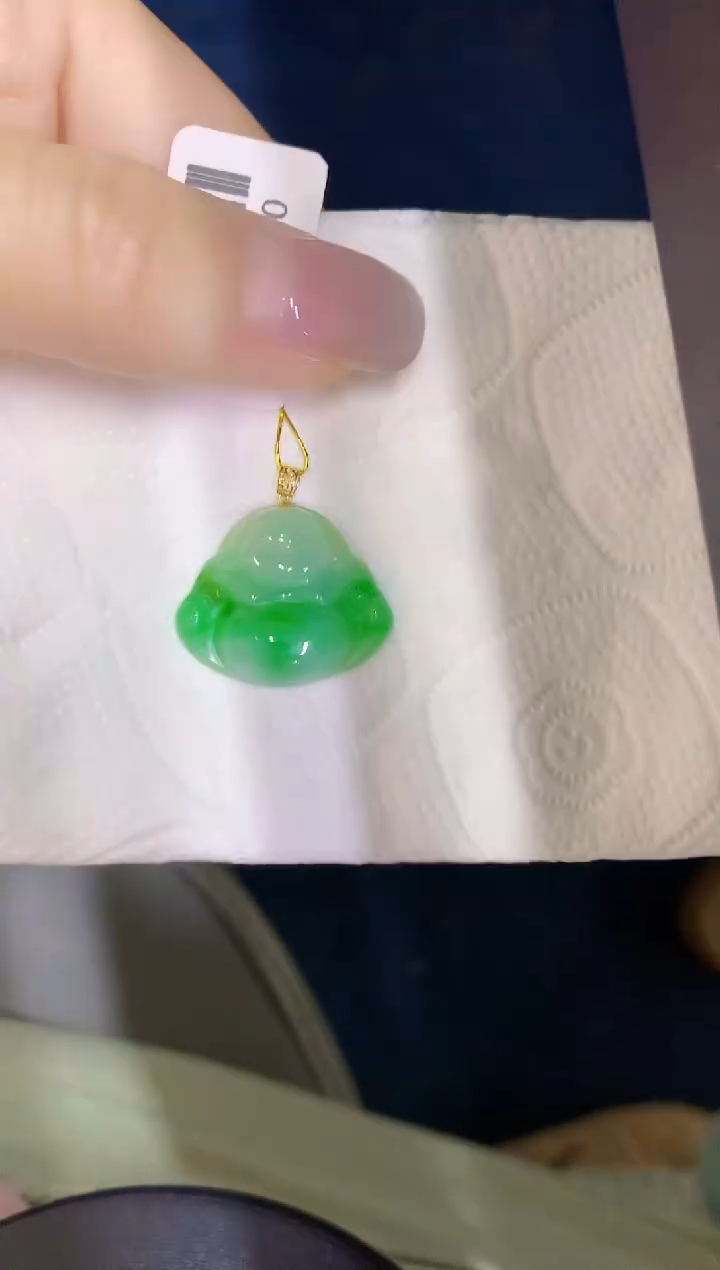 颈饰18K金镶嵌翡翠缅甸天然翡翠A货